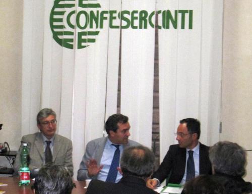 vincenzo-schiavo-incontra-sindaco-de-magistris-in-confesercenti-(13)