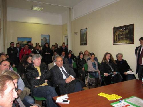 vincenzo-schiavo-incontra-sindaco-de-magistris-in-confesercenti-(16)