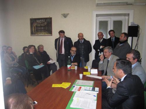 vincenzo-schiavo-incontra-sindaco-de-magistris-in-confesercenti-(21)